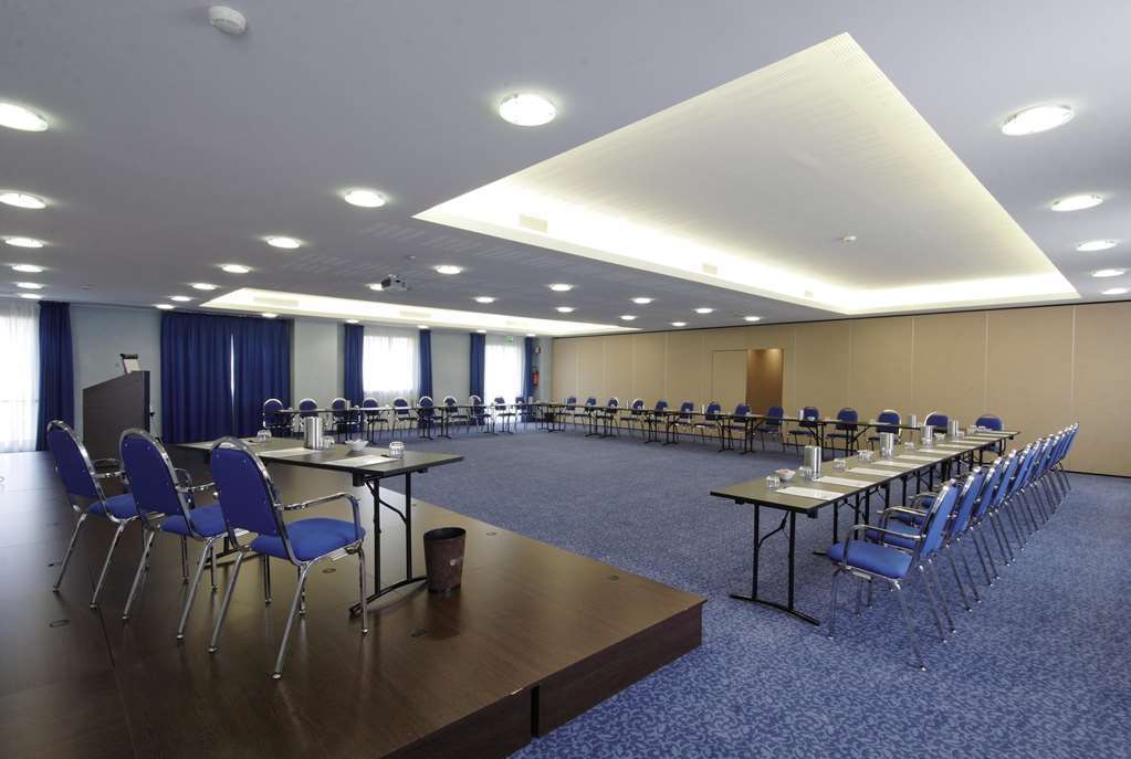 Dolce By Wyndham Milan Malpensa Hotel Somma Lombardo Perniagaan gambar